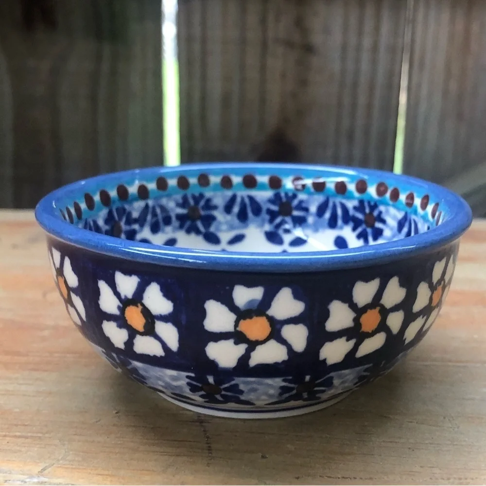 Wiza Poland Handmade Polish Pottery Country Blue Daisy Pattern Sauce Bowl 3 3/4” - Picture 2 of 5